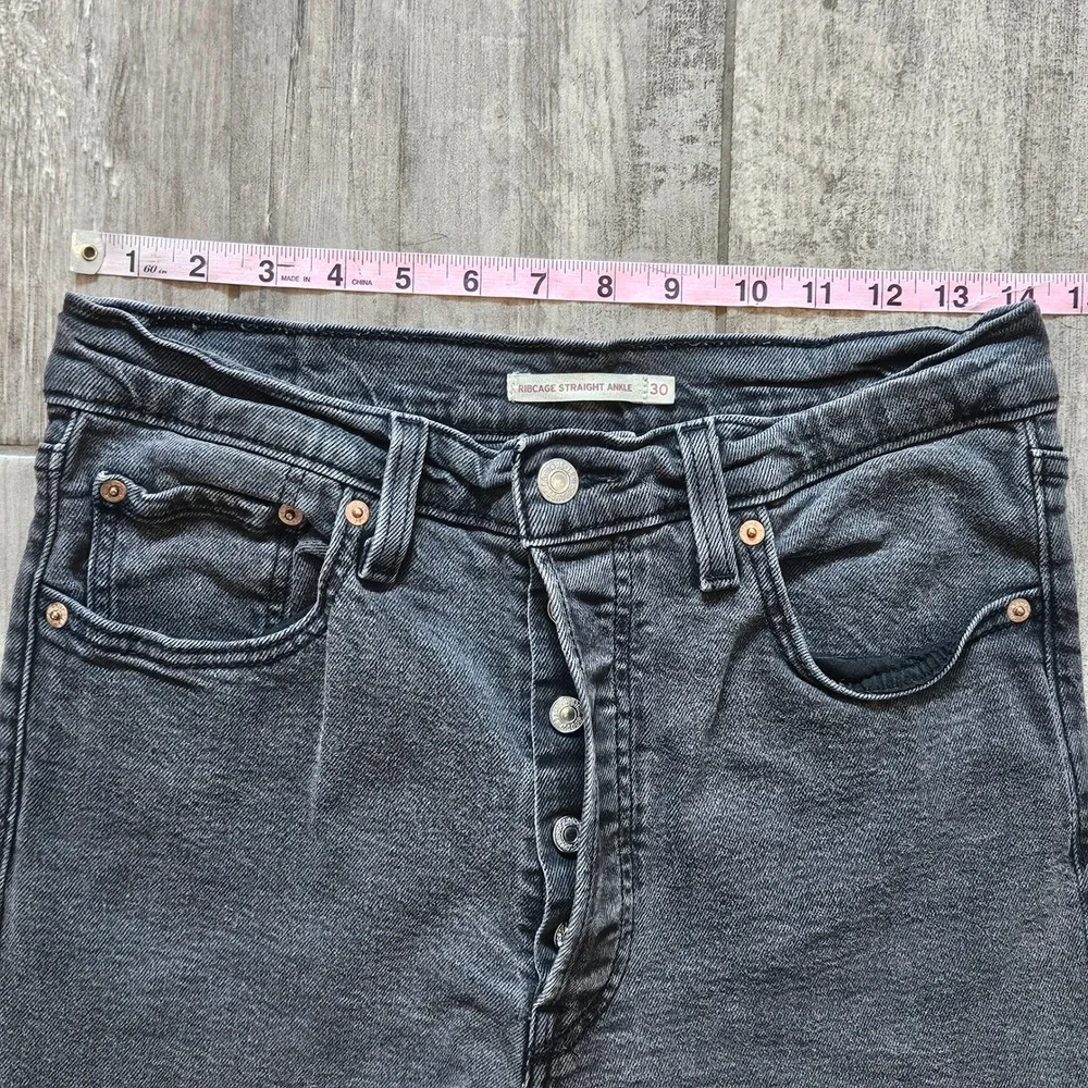 Levi's Ribcage Straight Ankle Jeans Womens 30 Grey High Rise Button Fly‎ Stretch